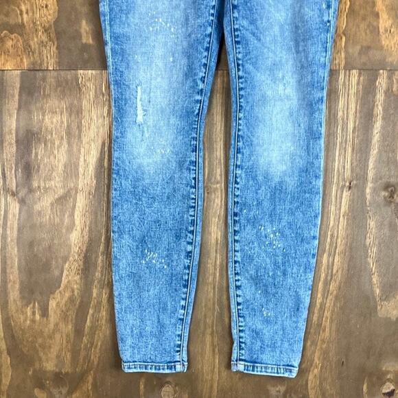 CAbi Womens Jeans Blue Denim Cinch Mid Rise Bleach Splatter Skinny Stretch 4 - Picture 3 of 11